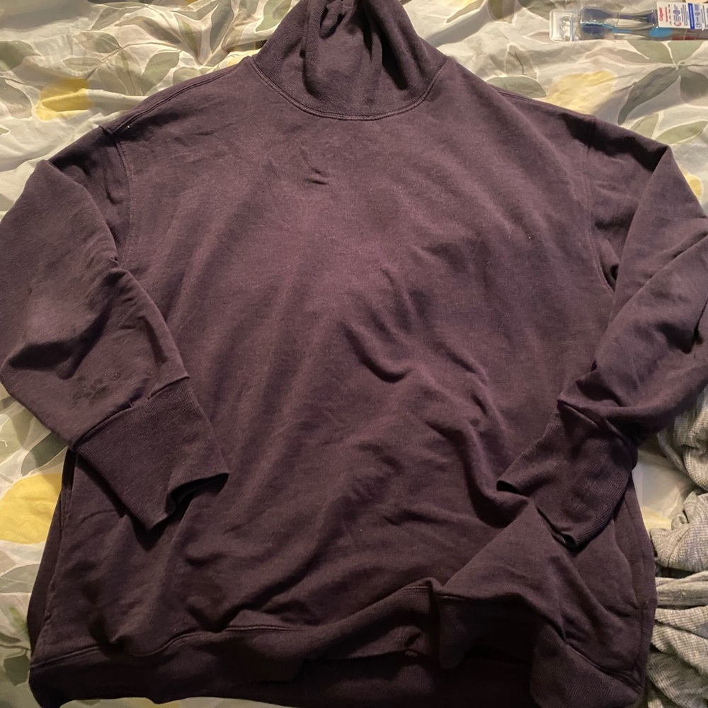 Plum athleta sweatshirt with pockets